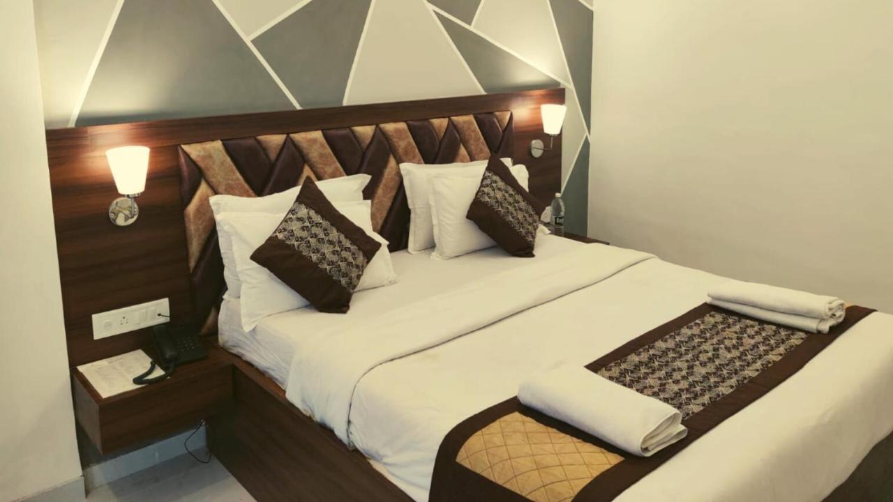 Rajdhani Resort 로나발라 외부 사진