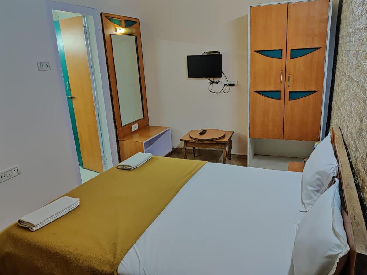 Rajdhani Resort 로나발라 외부 사진
